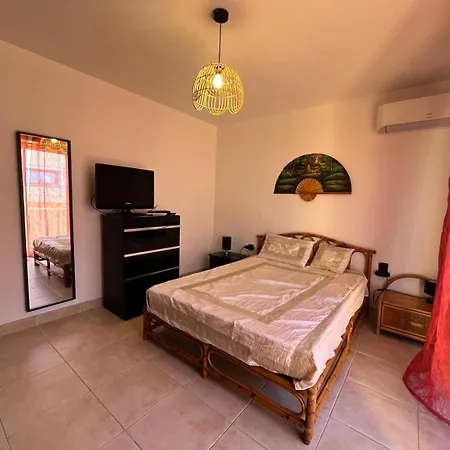 Апартаменты Chau