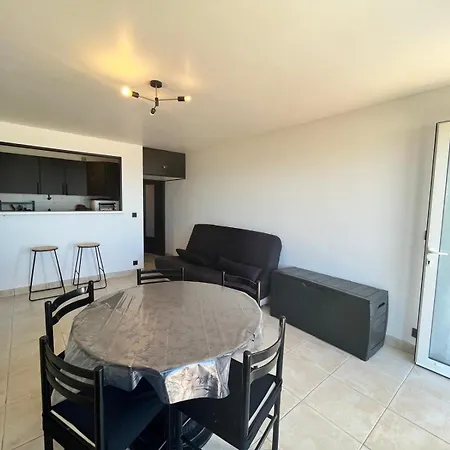 Chau Апартаменты