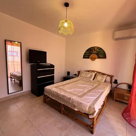 Apartment Chau *
